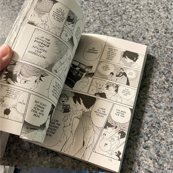THE PROMISED NEVERLAND Manga Series Vol. 2, 3, 4 & 5 - Picture 5 of 8